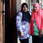 Mala (kiri) dan Susi (kanan), yang mengikuti kelas Compassion First.